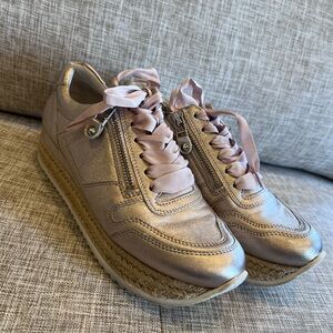 Metallic Pink Women's Sneakers